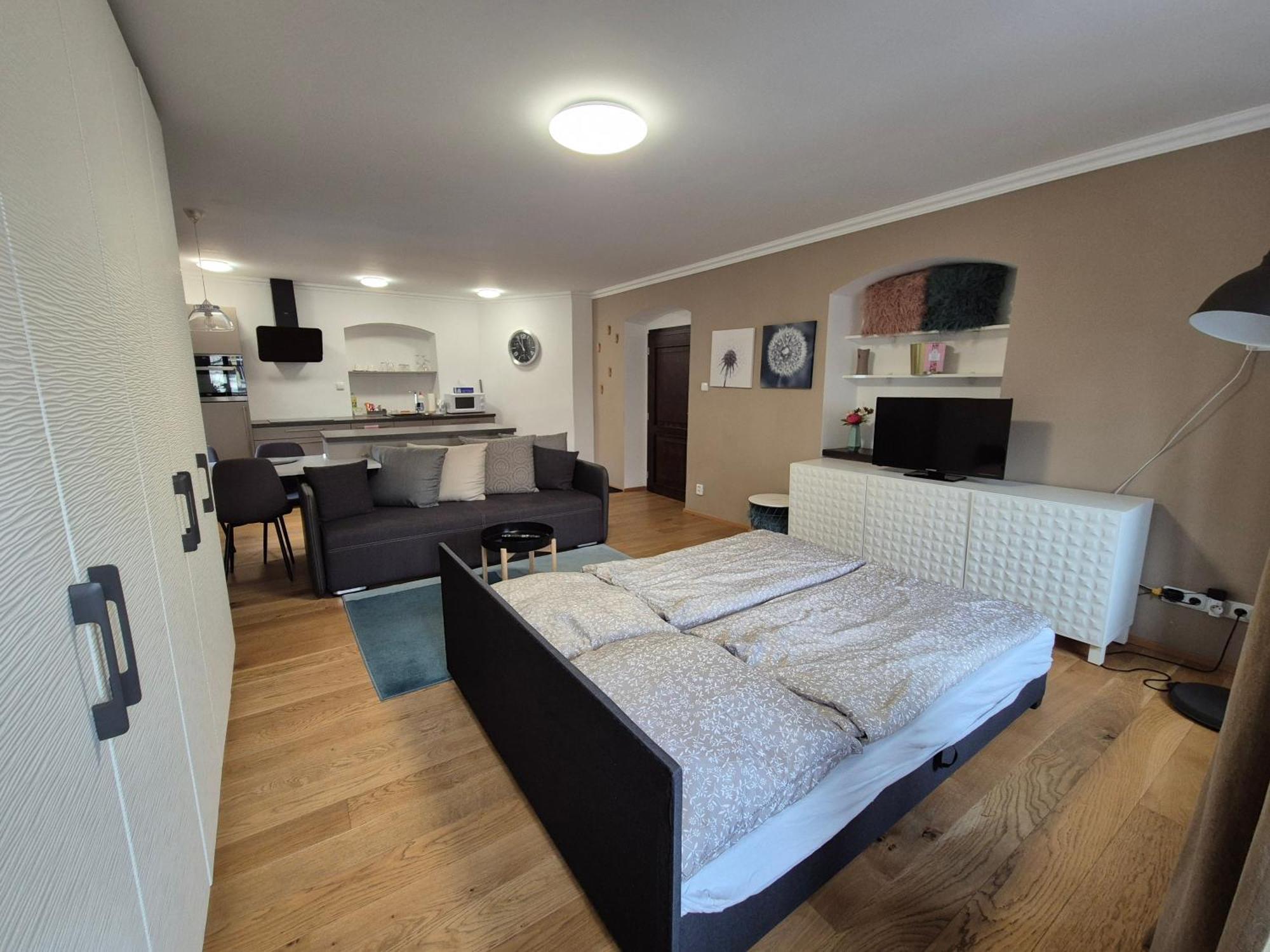 The Gusto Apartman Chomutov Exterior photo